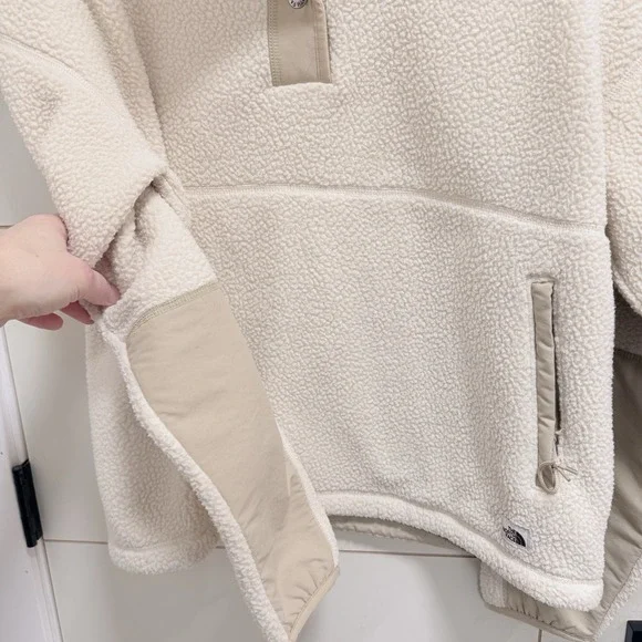 The North Face Cragmont 1/4-Snap Fleece Pullover in cream Engraved Vail 2022 L - Picture 4 of 10